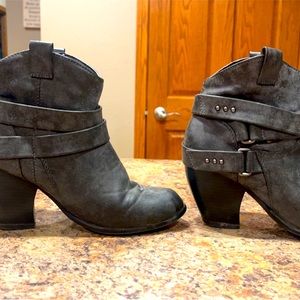 Faded Glory, Grey, Womens Ankle Boots, Size 7.5
